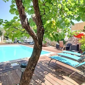 3 Entiers Avec Piscine Et Jaccuzi Et Parking Hébergement de vacances